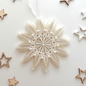 Karácsonyfadísz - hópihe - gyöngyfehér - Meska.hu