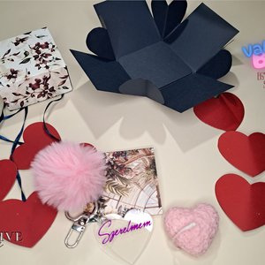 Valentin Box, meglepetéssel - Egy doboznyi Szerelem - Kék - otthon & életmód - gyertya, illat, aroma - gyertya - Meska.hu