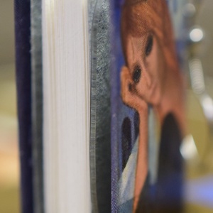 Könyv fülbevaló  - ékszer - fülbevaló - lógó fülbevaló - Meska.hu