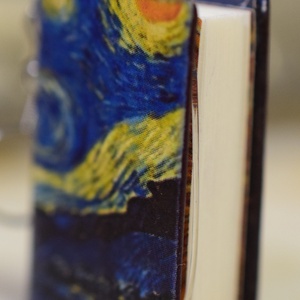 Könyv fülbevaló (csillagos éj) - ékszer - fülbevaló - lógó fülbevaló - Meska.hu