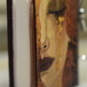 Könyv fülbevaló (arany könnyek) - ékszer - fülbevaló - lógó fülbevaló - Meska.hu