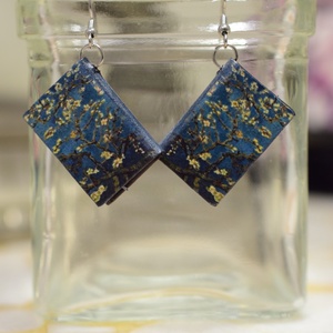 Könyv fülbevaló (mandulavirágzás) - ékszer - fülbevaló - lógó fülbevaló - Meska.hu