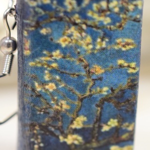 Könyv fülbevaló (mandulavirágzás), Ékszer, Fülbevaló, Lógó fülbevaló, Könyvkötés, MESKA