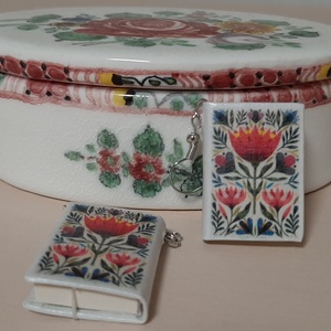 Könyv fülbevaló  - ékszer - fülbevaló - lógó fülbevaló - Meska.hu