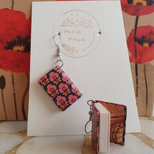 Könyv fülbevaló  - ékszer - fülbevaló - lógó fülbevaló - Meska.hu