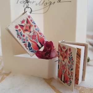 Könyv fülbevaló (róka) - ékszer - fülbevaló - lógó fülbevaló - Meska.hu