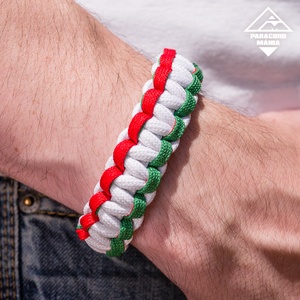 - Magyar - paracord karkötő -  - Meska.hu