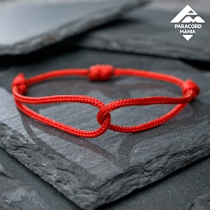 - Red Shield - kabbala karkötő, Ékszer, Karkötő, Fonott karkötő, Csomózás, Ékszerkészítés, MESKA