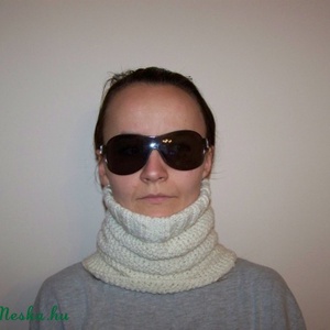 Csősapka (törtfehér) -  - Meska.hu