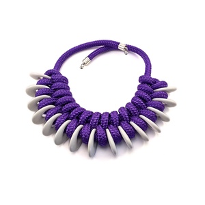 Lila-fehér paracord nyaklánc, Ékszer, Nyaklánc, Csomózás, Ékszerkészítés, MESKA