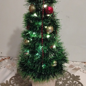 Egyedi, kézzel készült világító karácsonyi asztal dísz-piros/arany/ezüst  díszítéssel, Karácsony, Karácsonyi lakásdekoráció, Ünnepi asztaldekoráció, Virágkötés, Mindenmás, MESKA