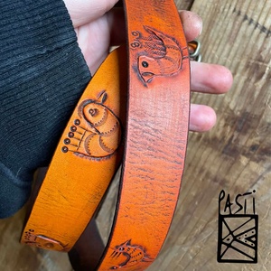 Madaras bőr öv - Meska.hu