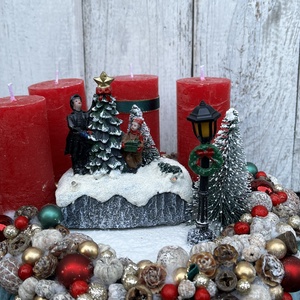 Adventi koszorú (karácsonyi falu) - karácsony - adventi díszek - adventi koszorú - Meska.hu