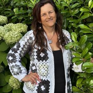 Erka  Kabátmesék:  Kőszerenád (40/42) - Meska.hu