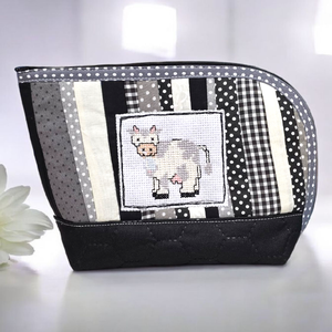 Fekete-fehér csíkos neszi , Táska & Tok, Neszesszer, Varrás, Hímzés, MESKA