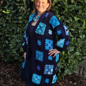 Erka kabátmesék: Éjkert � a csendben nyíló virágok kabátja 44/46-os méret, Ruha & Divat, Női ruha, Kardigánok, Horgolás, MESKA