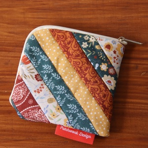 Patchwork pénztárca - vadvirágok - táska & tok - pénztárca & más tok - pénztárca - női pénztárca - Meska.hu
