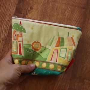 Házikós neszesszer/tolltartó, Táska & Tok, Neszesszer, Patchwork, foltvarrás, Varrás, MESKA