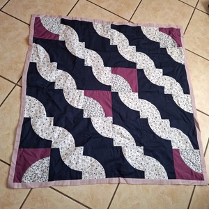 Patchwork terítő, Otthon & Életmód, Dekoráció, Asztal és polc dekoráció, Horgolt & Csipketerítő, Patchwork, foltvarrás, MESKA