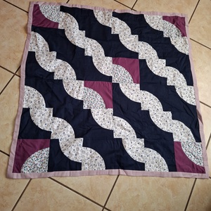 Patchwork terítő - otthon & életmód - dekoráció - asztal és polc dekoráció - horgolt & csipketerítő - Meska.hu