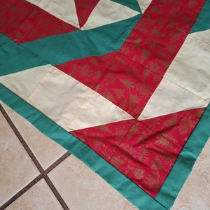 Új, patchwork terítő, asztalközép  - otthon & életmód - dekoráció - asztal és polc dekoráció - horgolt & csipketerítő - Meska.hu