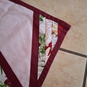 Új, patchwork terítő  - otthon & életmód - dekoráció - asztal és polc dekoráció - horgolt & csipketerítő - Meska.hu