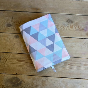 Könyvkabát - triangle / háromszöges, pasztel - otthon & életmód - papír, írószer - könyv- és füzetborító - Meska.hu