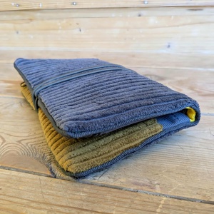 Nem csak dohánytasak -szürke kordbársony sárgával kombinálva - táska & tok - pénztárca & más tok - dohánytasak & szütyő - Meska.hu