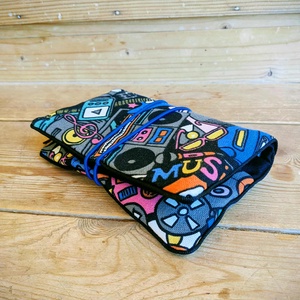 Dohánytasak - zene témában (gitár, magnó, lemezjátszó) - Meska.hu