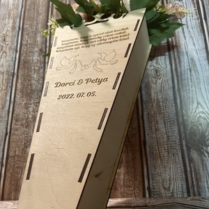 Szülőköszöntő egyedi virág box, gravírozva - esküvő - emlék & ajándék - szülőköszöntő ajándék - Meska.hu