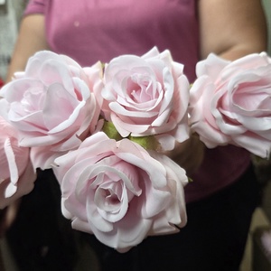 Virágbox 24 rózsafejjel - Meska.hu