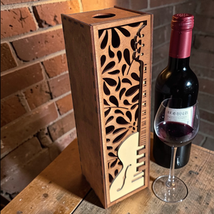 Prémium italtartó - születésnapra, névnapra, évfordulóra, ajándékba - gitár - Meska.hu