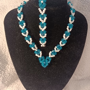 193, Ékszer, Nyaklánc, Gyöngyös nyaklánc, Gyöngyfűzés, gyöngyhímzés, MESKA