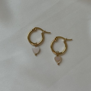 Gyöngyház fényű szivecske kagyló gyöngy fülbevaló, Ékszer, Fülbevaló, Karika fülbevaló, , MESKA