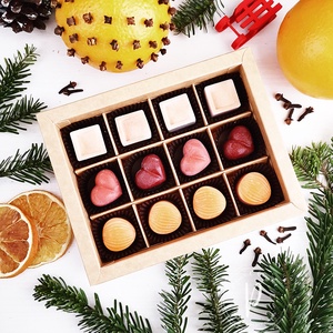 LOVE ACTUALLY - illatviasz válogatás - karácsony - karácsonyi lakásdekoráció - karácsonyi illatgyertya, mécses - Meska.hu