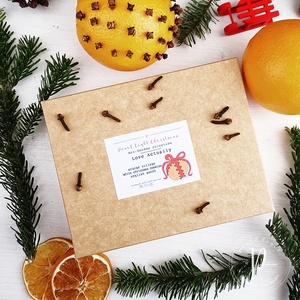 LOVE ACTUALLY - illatviasz válogatás - karácsony - karácsonyi lakásdekoráció - karácsonyi illatgyertya, mécses - Meska.hu