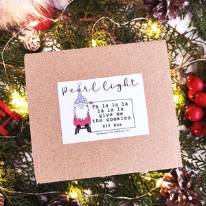 Elf Box IV. - ajándékcsomag, Karácsony, Karácsonyi lakásdekoráció, Karácsonyi illatgyertya, mécses, Gyertya-, mécseskészítés, MESKA