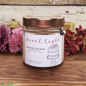 Berrylicious szójagyertya DESIGNER, Otthon & Életmód, Gyertya, illat, aroma, Gyertya, Gyertya-, mécseskészítés, MESKA