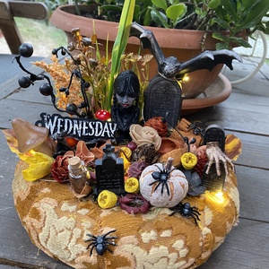 Wednesday halloween öszi asztal disz  - otthon & életmód - dekoráció - virágdekoráció - virágtartó - Meska.hu