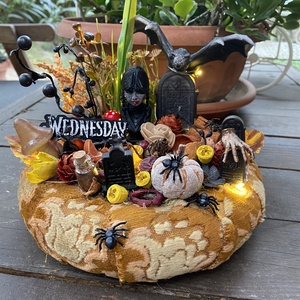 Wednesday halloween öszi asztal disz  - otthon & életmód - dekoráció - virágdekoráció - virágtartó - Meska.hu