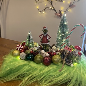 Grincs karácsonyi asztal disz  - karácsony - karácsonyi lakásdekoráció - karácsonyi lakásdíszek - Meska.hu