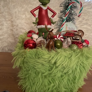 Grincs karácsonyi asztal disz  - karácsony - karácsonyi lakásdekoráció - ünnepi asztaldekoráció - Meska.hu