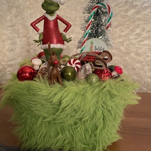 Grincs karácsonyi asztal disz  - karácsony - karácsonyi lakásdekoráció - ünnepi asztaldekoráció - Meska.hu