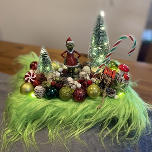 Grincs karácsonyi asztal disz  - karácsony - karácsonyi lakásdekoráció - karácsonyi lakásdíszek - Meska.hu