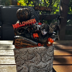 wednesday Halloween  őszi  asztal dísz - otthon & életmód - dekoráció - asztal és polc dekoráció - asztaldísz - Meska.hu