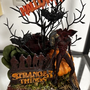 Stranger Things  asztal disz  - otthon & életmód - dekoráció - asztal és polc dekoráció - díszüveg - Meska.hu