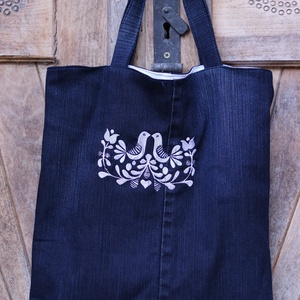 Hímzett újrahasznosított farmertáska, szatyor, bevásárlótásks - táska & tok - bevásárlás & shopper táska - shopper, textiltáska, szatyor - Meska.hu Hímzett újrahasznosított farmertáska, szatyor, bevásárlótásks - táska & tok - bevásárlás & shopper táska - shopper, textiltáska, szatyor - Meska.hu