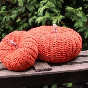 Kézzel horgolt óriástök, őszi dekoráció - otthon & életmód - dekoráció - halloween - halloweeni dekoráció - Meska.hu