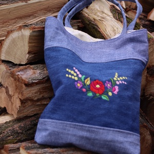 Kalocsai mintával hímzett újrahasznosított farmertáska, szatyor, bevásárlótásks, Táska & Tok, Bevásárlás & Shopper táska, Shopper, textiltáska, szatyor, Varrás, Meska