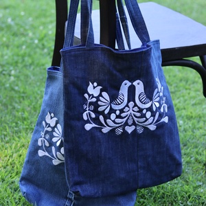 Hímzett újrahasznosított farmertáska, szatyor, bevásárlótásks - táska & tok - bevásárlás & shopper táska - shopper, textiltáska, szatyor - Meska.hu